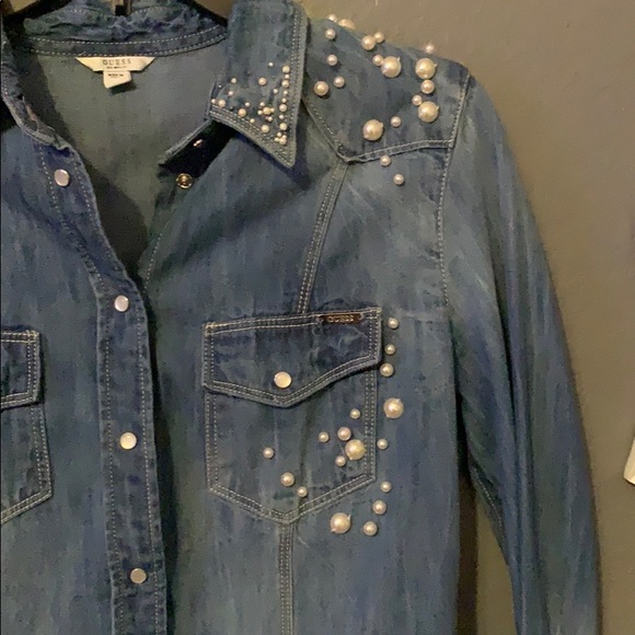 Blue jean button up with pearls - Picture 4 of 4